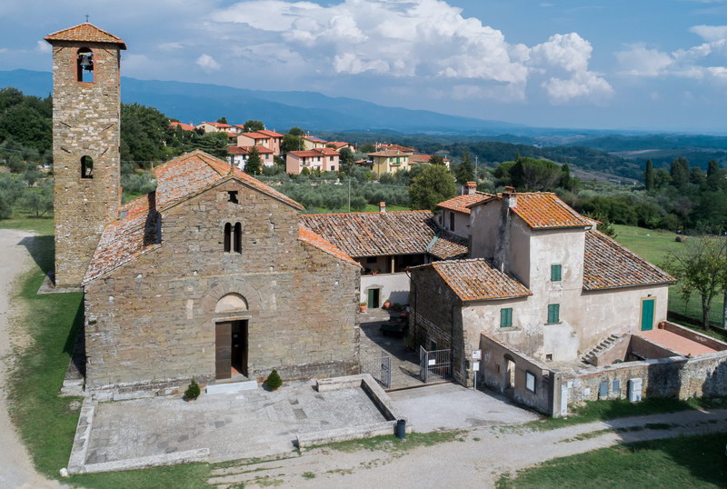 Pieve di San Romolo a Gaville e la Casa della Civiltà Contadina <span class="wordpress-store-locator-store-in">a  Figline Valdarno</span>